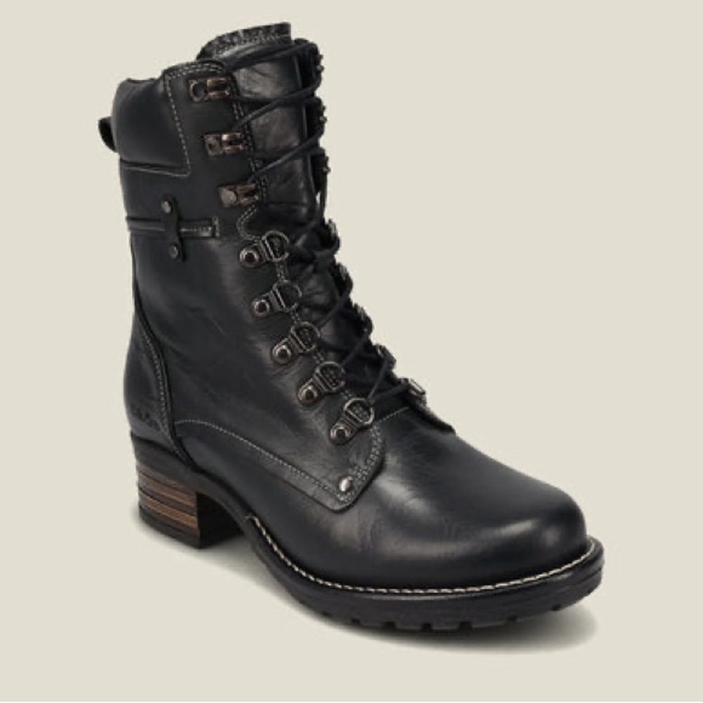 Mine were worn twice. Will upload pics of mine soon. Gorgeous leather boots